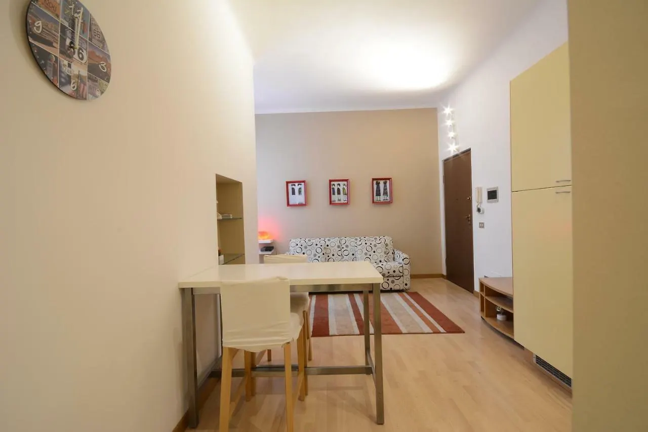 Stendhal 49 Apartment Milano 0*,  Italia